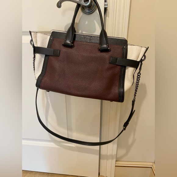 Coach purse  pebbled leather.  Used. Ox blood, cream, black - Picture 13 of 16